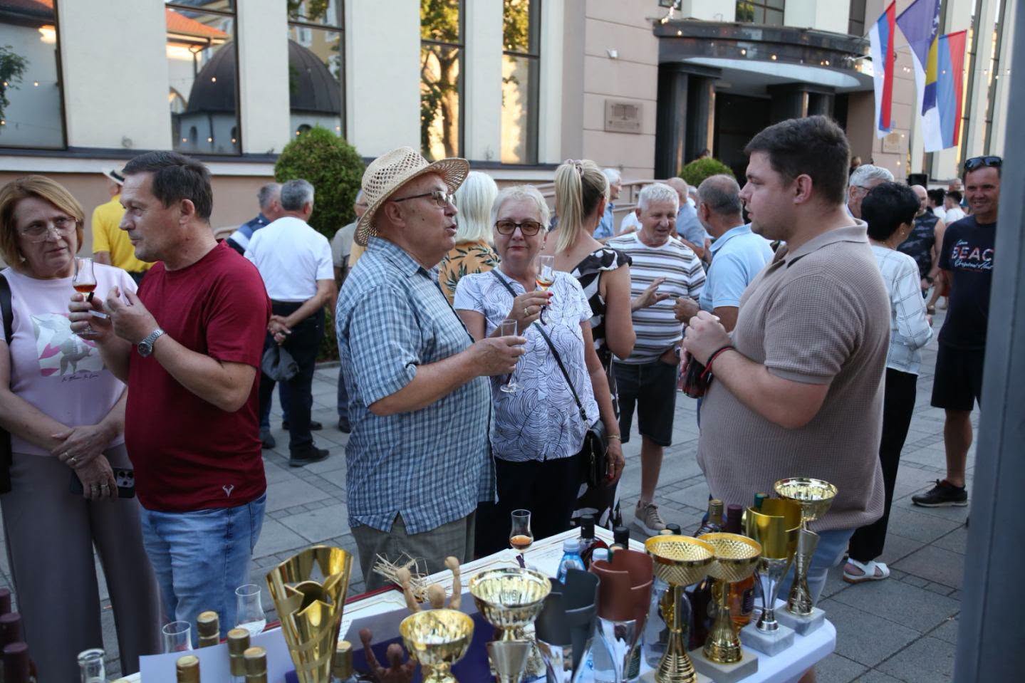 Дервентско ракијско вече